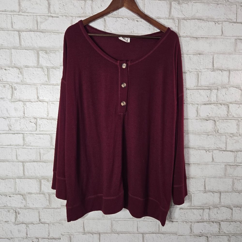 Simple Brand oversized cute 1/4 button down top